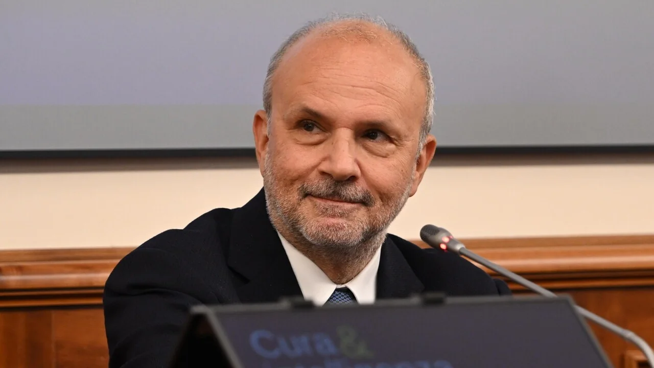 Schillaci: inovação digital e atenção territorial como remédio contra as desigualdades na saúde