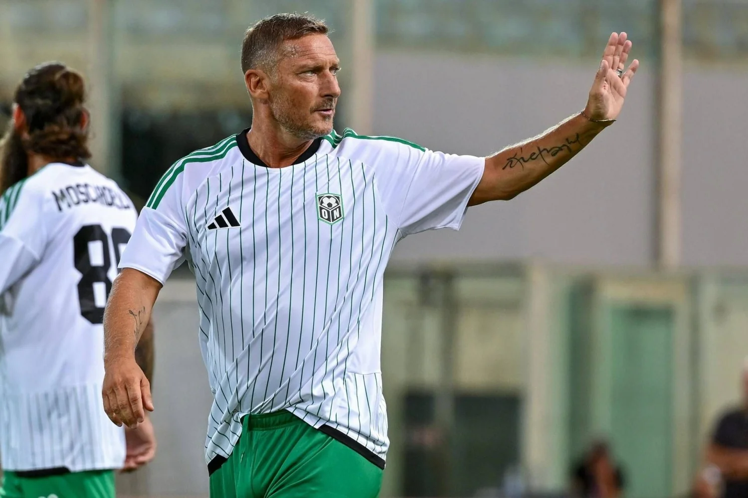 Totti revela que recusou ofertas de Genoa e Como aos 48 anos para não trair a Roma