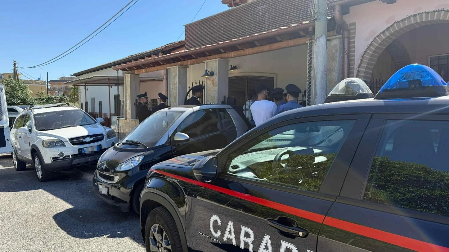 Tragédia em Pietralata: dívidas por tratamentos no México podem ter levado família ao suicídio