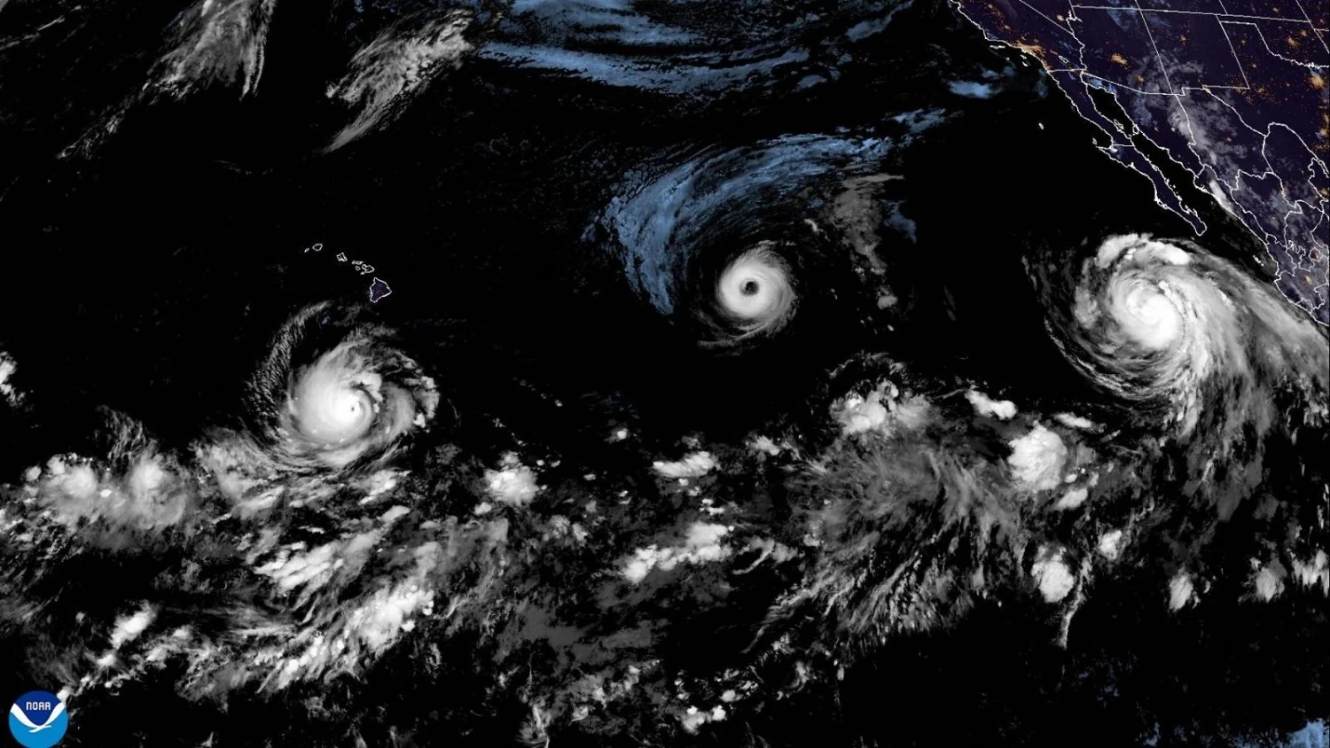 Três furacões simultâneos no Pacífico: cientistas apontam El Niño como motor do fenômeno raro
