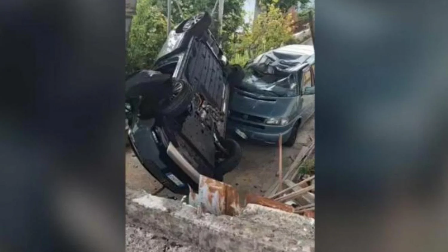 Trieste: adolescente de 16 anos aciona acelerador por engano e atropela o pai na garagem de casa