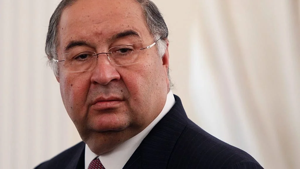 UE perto de acordo para retirar Usmanov das sanções em troca da libertação de franceses pelo Azerbaijão