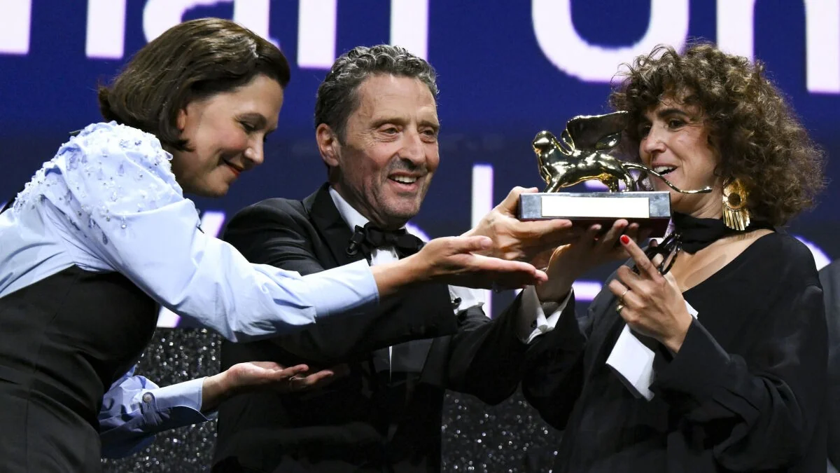 Veneza 2026: Leão de Ouro à única diretora em competição e a agenda geopolítica do festival