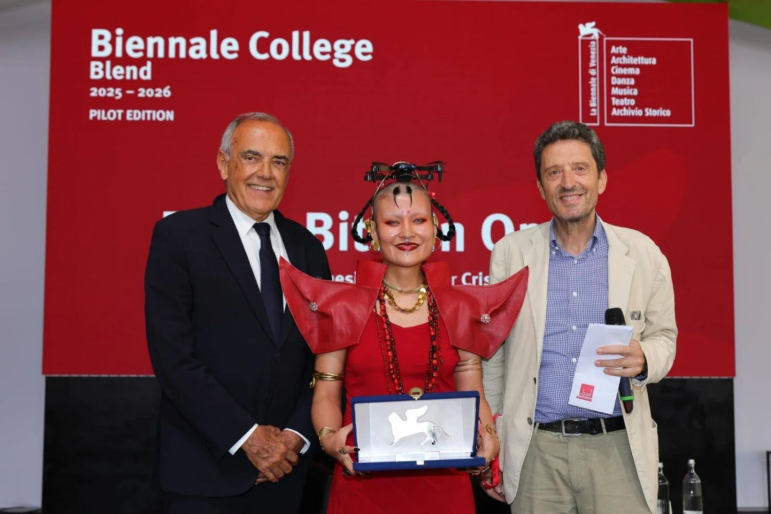 Veneza 83: 'The 3 Bitcoin Opera' vence Biennale College – Blend e propõe ópera cyberpunk sobre amor e memória