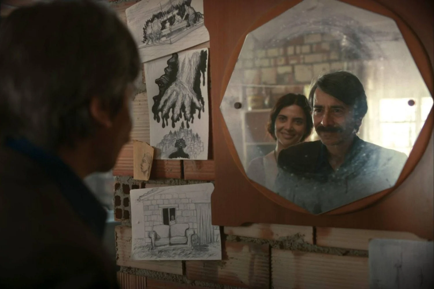 Venezia 83: Luigi Lo Cascio em 'Il Mestiere' — o artífice que 'arruma' os mortos e desafia o poder