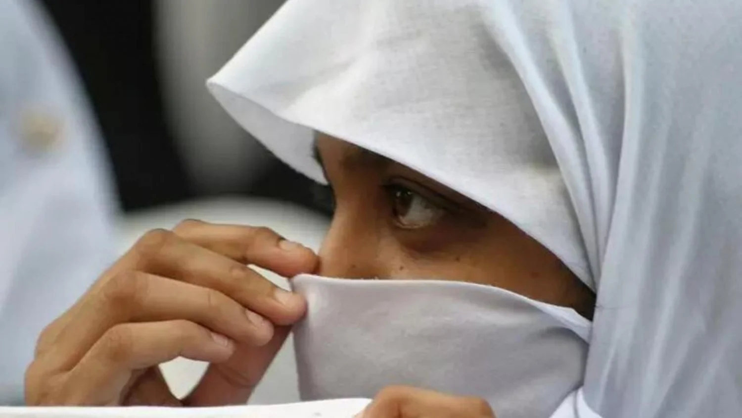Véu Islâmico: Entenda as Diferenças entre Hijab, Niqab, Chador e Burqa e as Regras que Dividem o Mundo