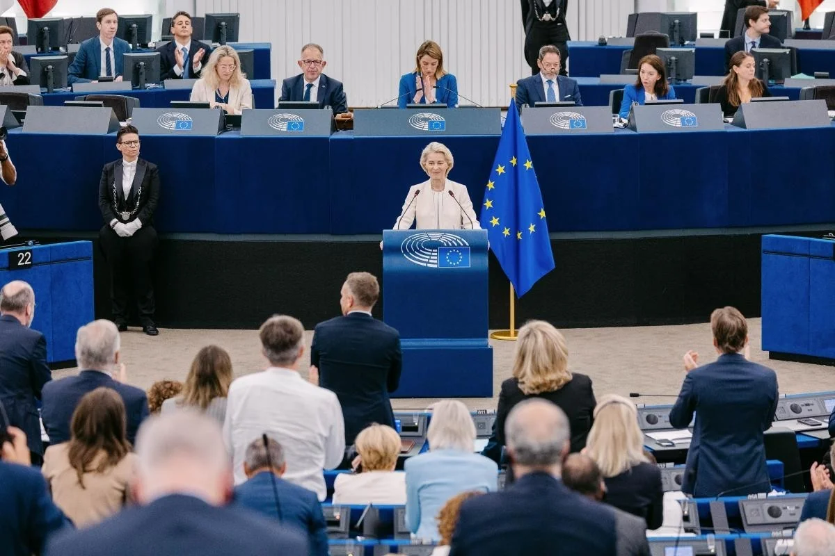 Von der Leyen define UE “forte e precária” e pede independência estratégica e energia elétrica até 2040