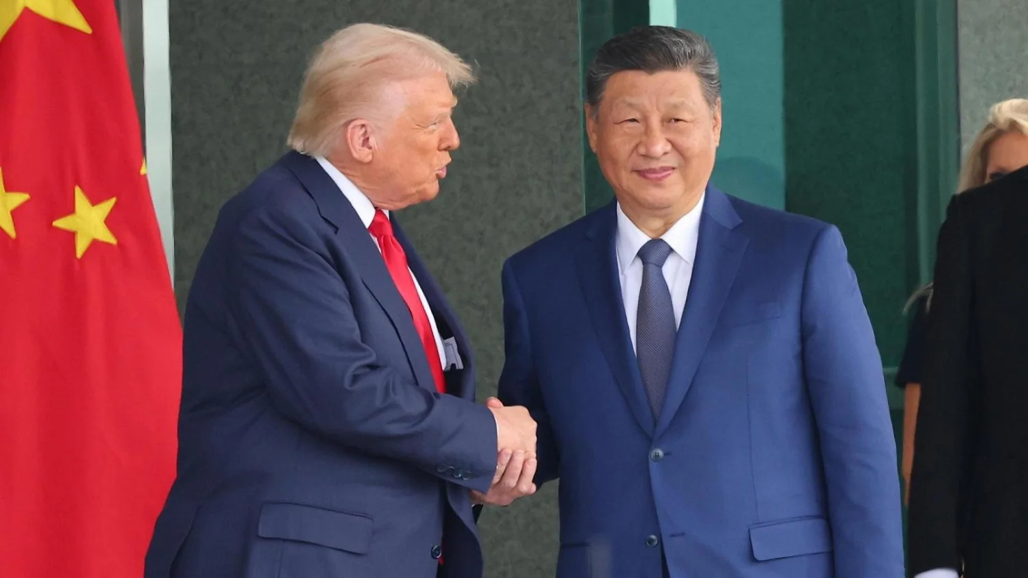 Xi Jinping chega aos EUA: Trump recebe o presidente chinês na Base Aérea Andrews em visita de Estado