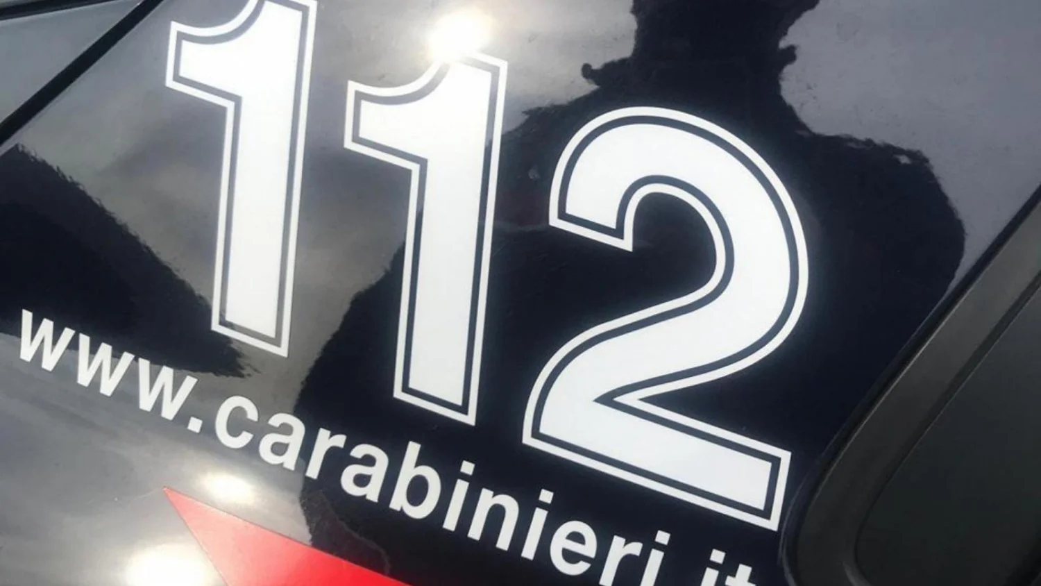 A14: trabalhador de 24 anos é atropelado e motorista foge; vítima em estado grave em Torrette