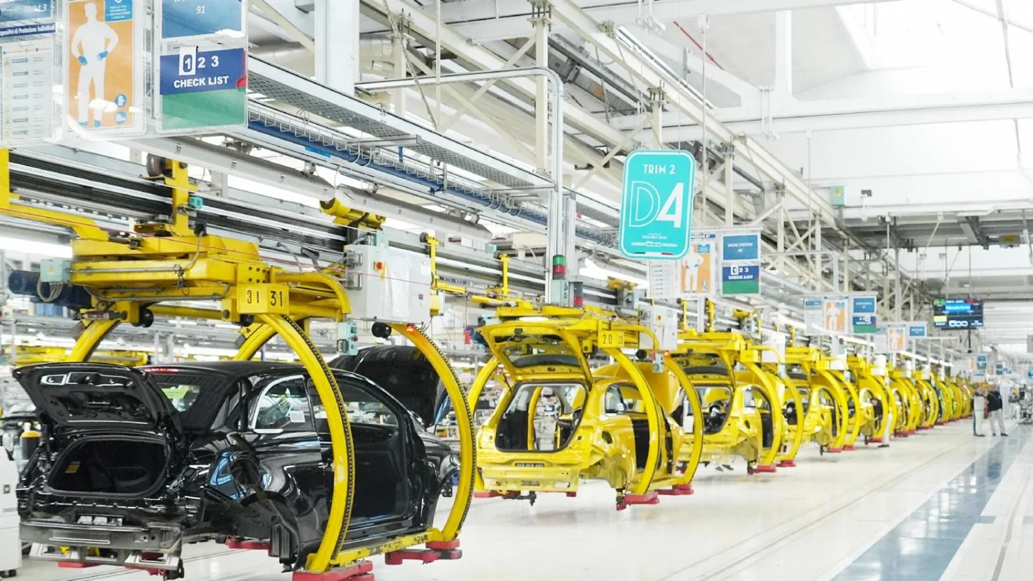 Acordo França-Alemanha redefine futuro do setor automotivo: "O fim do veto aos motores térmicos é passado"