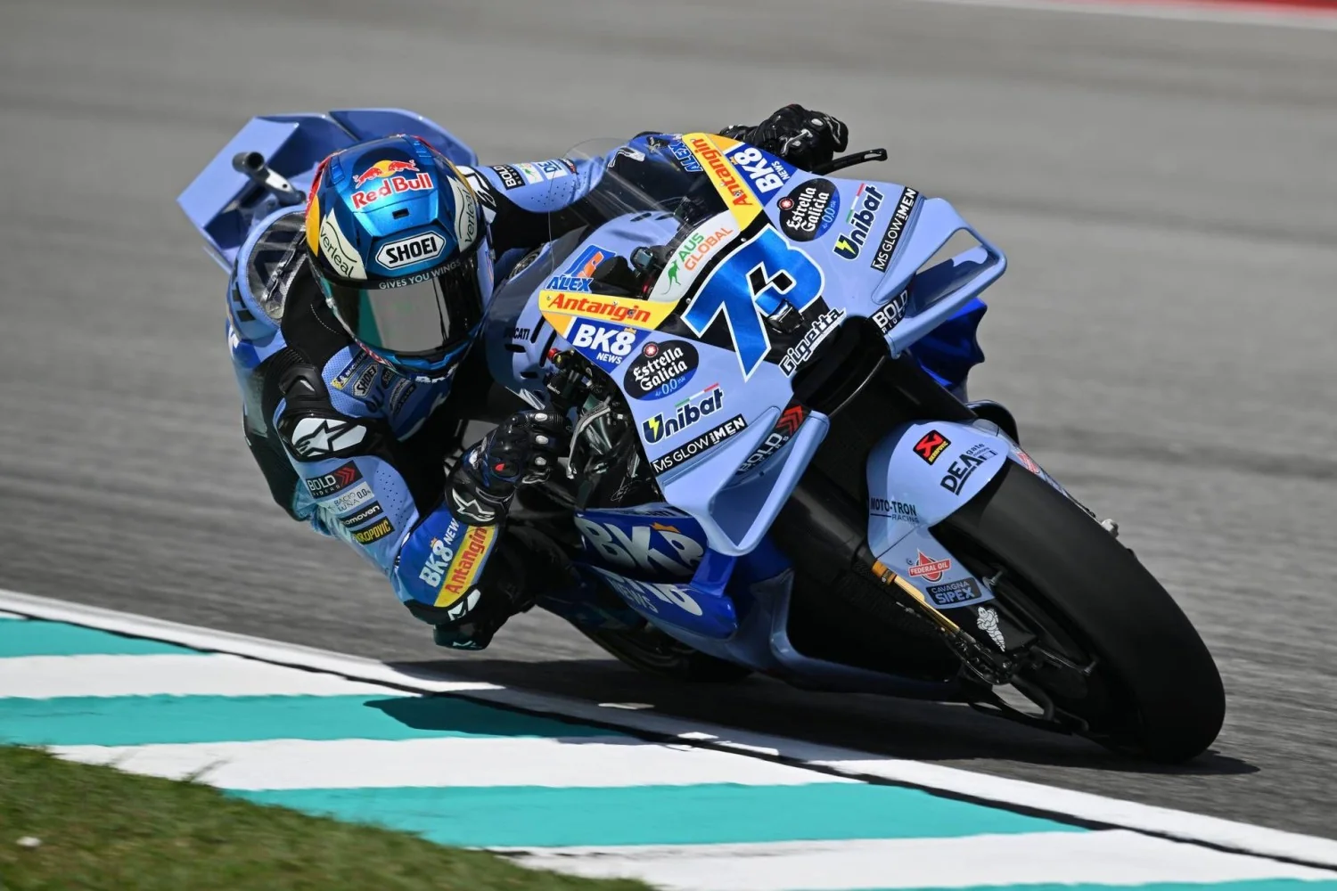 Acosta vence sprint em Sepang; Márquez amplia vantagem no Mundial após Giro confuso na Malásia
