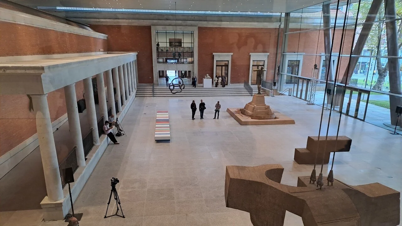 Agravitas: Bilbao reinventa o Museo de Bellas Artes com ponte luminosa sobre a história