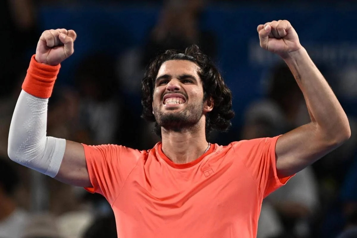Alcaraz retorna à final do ATP Tokyo após virada sobre Munar