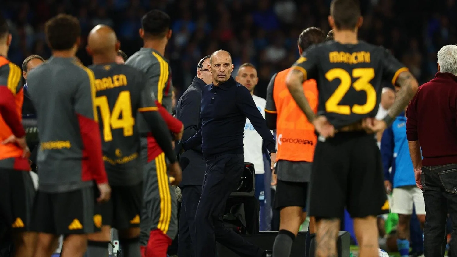 Allegri pega duas partidas de suspensão após expulsão em Napoli-Roma; Gasperini chama comentário de 'infeliz'