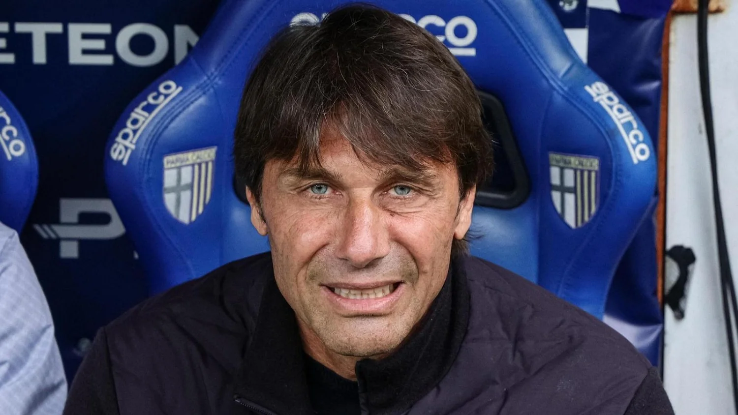 Antonio Conte em posição de destaque para assumir o Manchester United após derrota que põe Carrick em risco