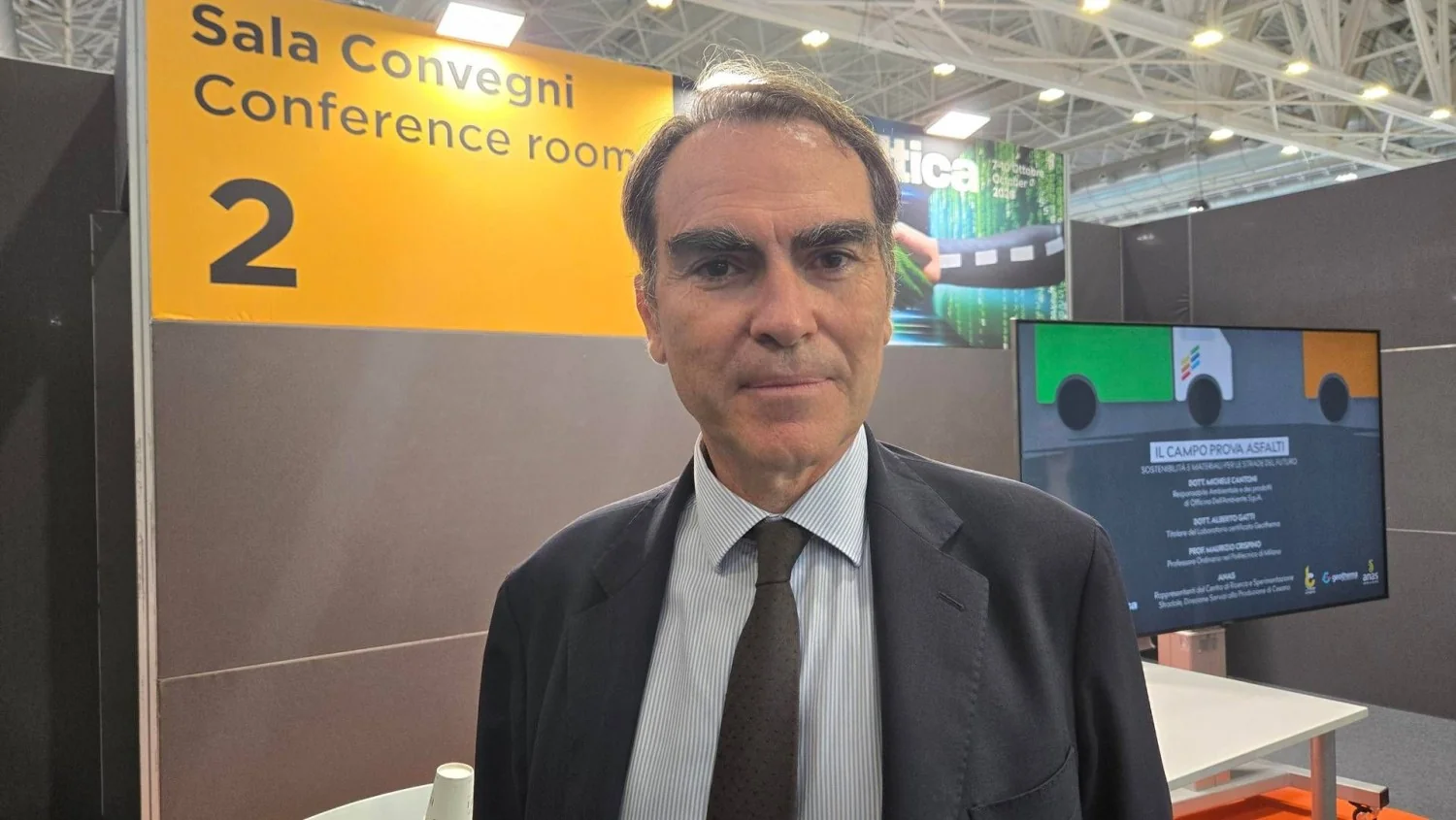 Areia de termovalorizadores é viável em pavimentações rodoviárias, afirma pesquisador do Politecnico di Milano