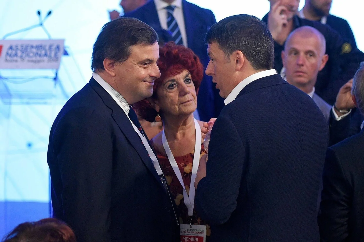 Calenda e Renzi em atrito por suposta telefonada a Putin durante o Brexit: acusações e negações