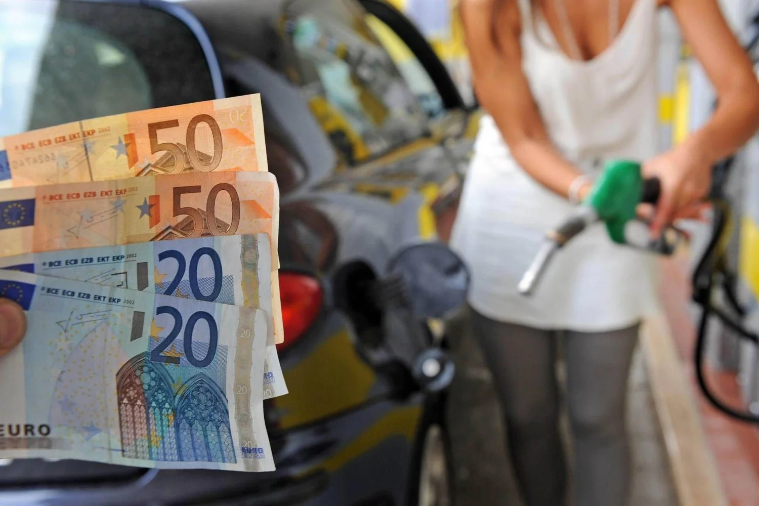 Caro combustíveis: mesmo com price cap, famílias e empresas pagarão €1,1 bi a mais em outubro de 2026, diz Cgia