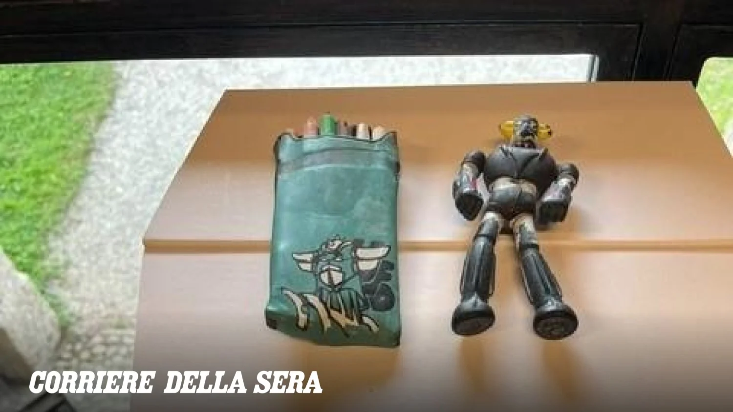 Como um boneco do Goldrake veio parar na praia de Vasto: a longa viagem do plástico das cidades ao mar