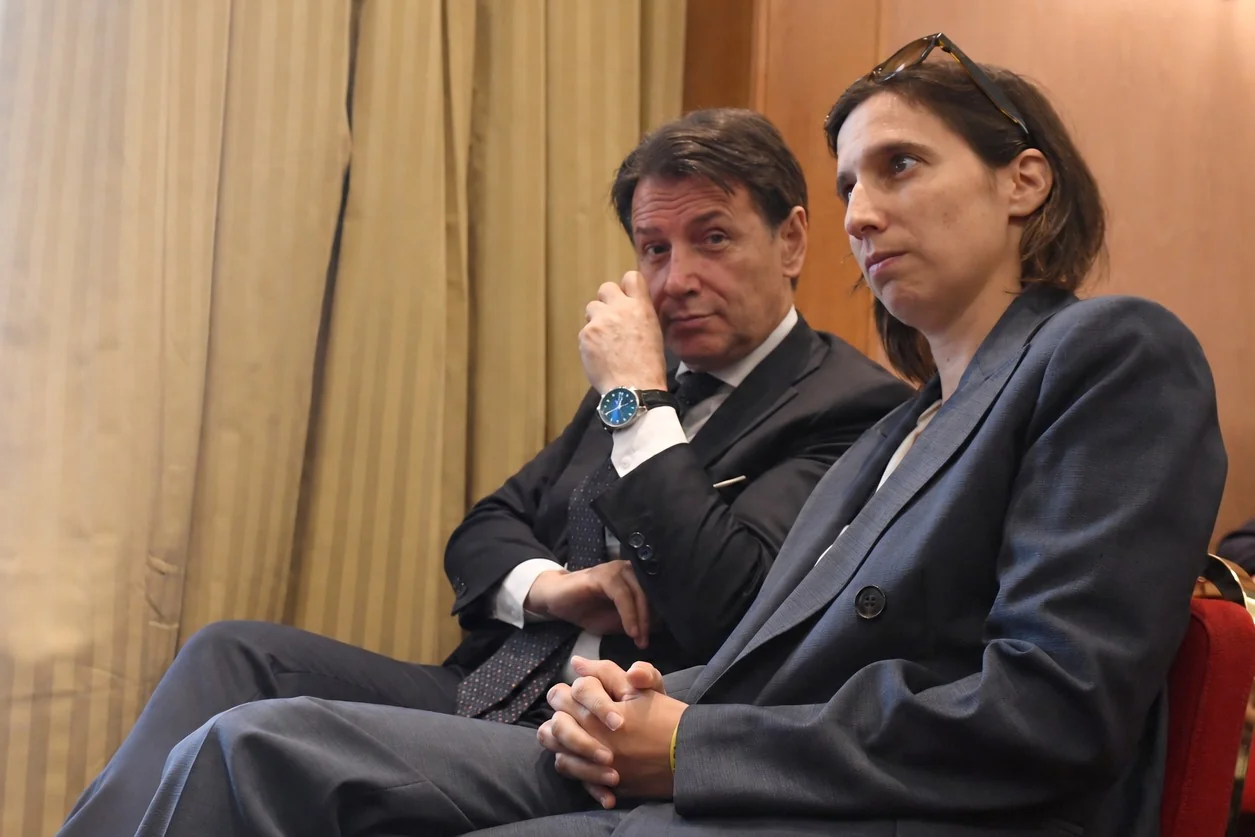 O movimento de Costa a favor de Meloni e a chegada de von der Leyen: a Ucrânia no centro das eleições italianas