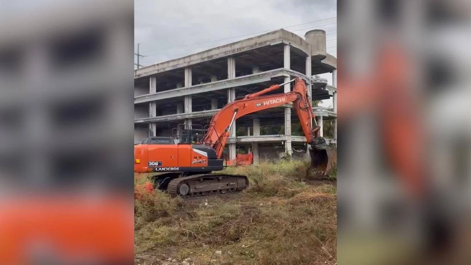 Iniciada a demolição do 'palácio da droga' em Tor Sapienza: operação de limpeza em via Tallone