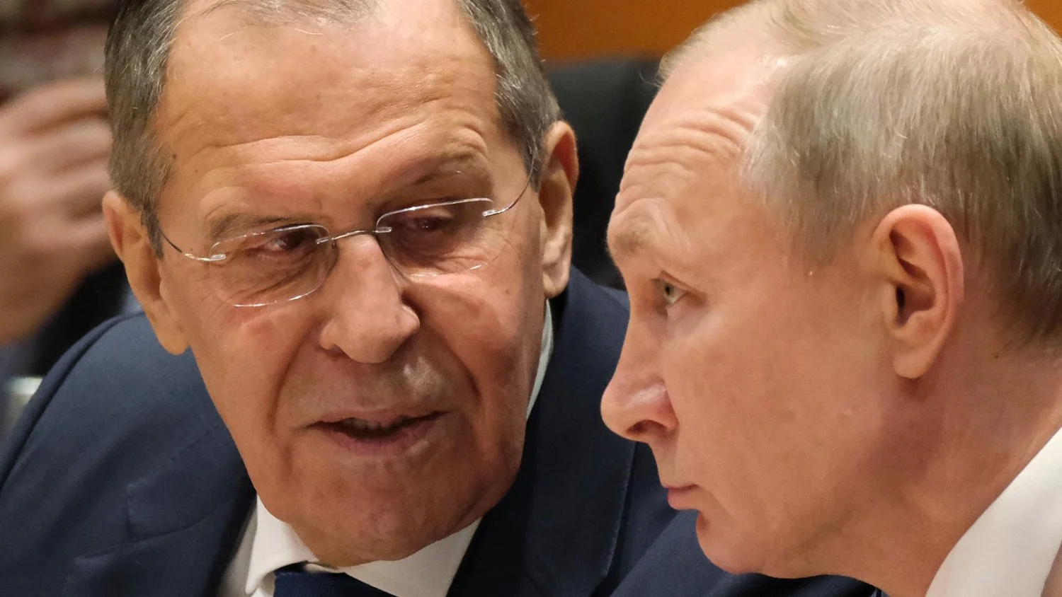 Ataques com drones atingem refinaria em Ufa; Lavrov relata diálogo tenso com EUA no G20