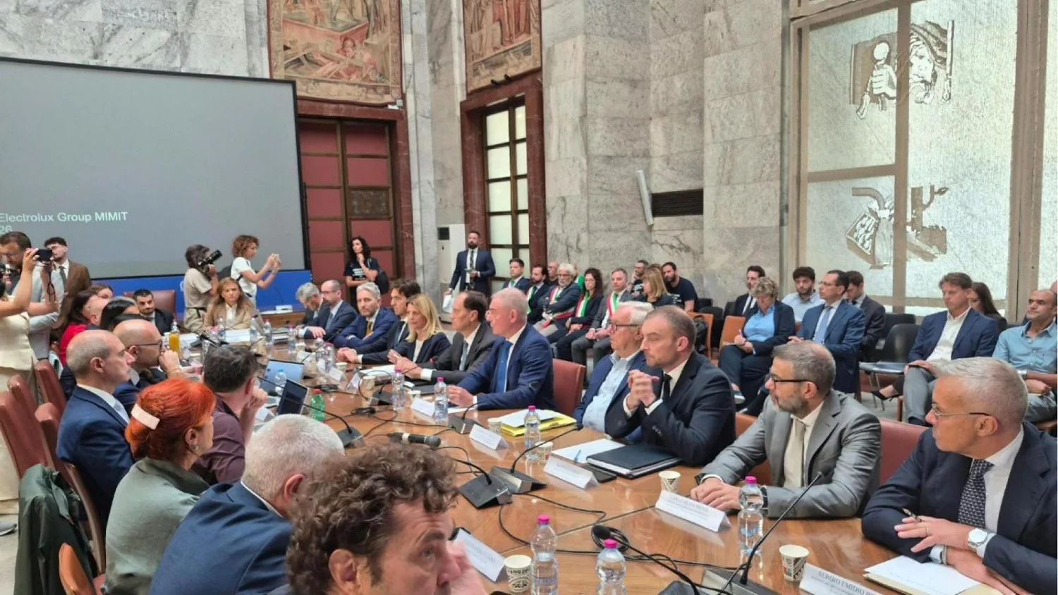 Electrolux retira conceito de demissões do novo plano; fechamento de Cerreto d'Esi sai da pauta