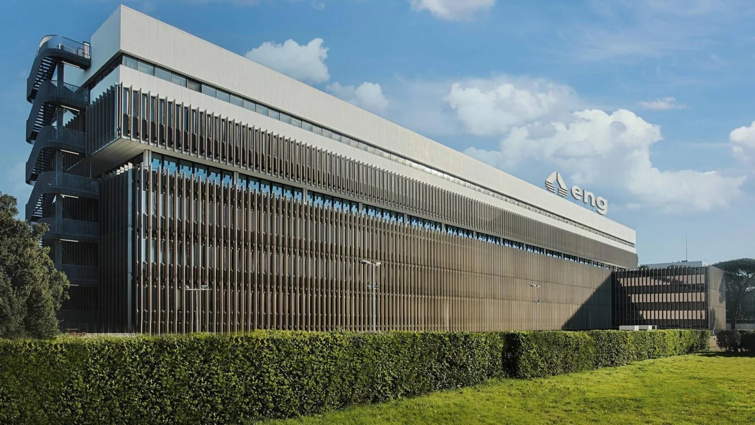 Engineering conclui venda da Alfahealth para Accenture e acelera foco em IA e plataformas proprietárias