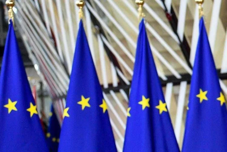 Exclusão do Reino Unido do 'Made in Europe' ameaça 20.000 empregos na Itália, alerta Smmt