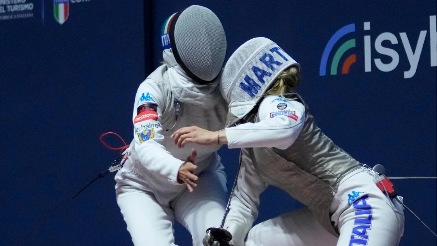 Favaretto brilha em Takamatsu: Itália conquista pódio todo azul na Copa do Mundo de esgrima