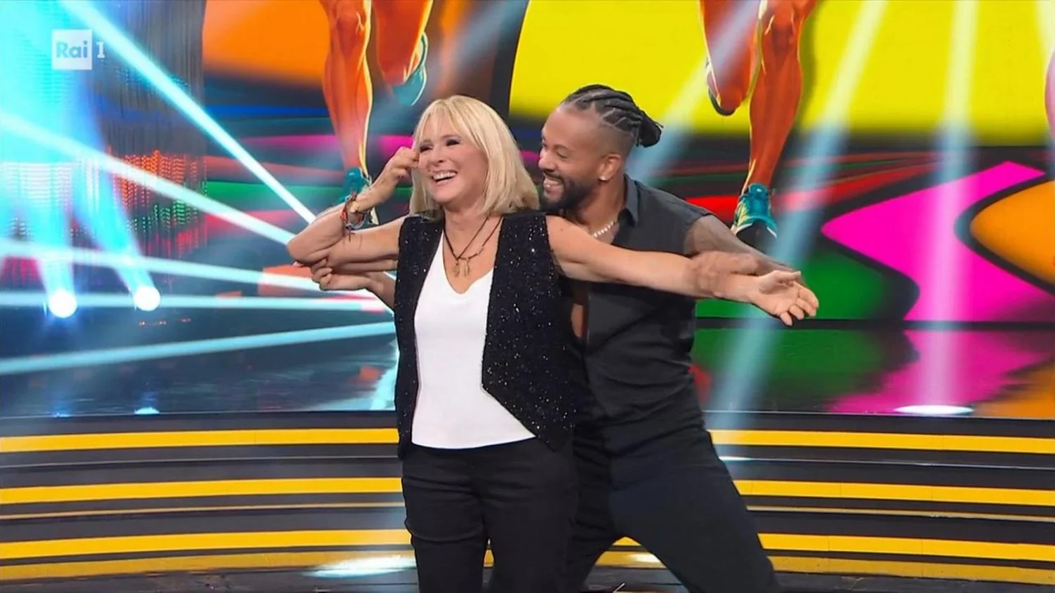 Federica Sciarelli volta à TV: da pista de dança ao compromisso com investigações e batalhas civis