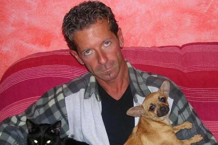 Filho de Massimo Bossetti reafirma inocência: pede nova análise do DNA que prendeu seu pai no caso Yara