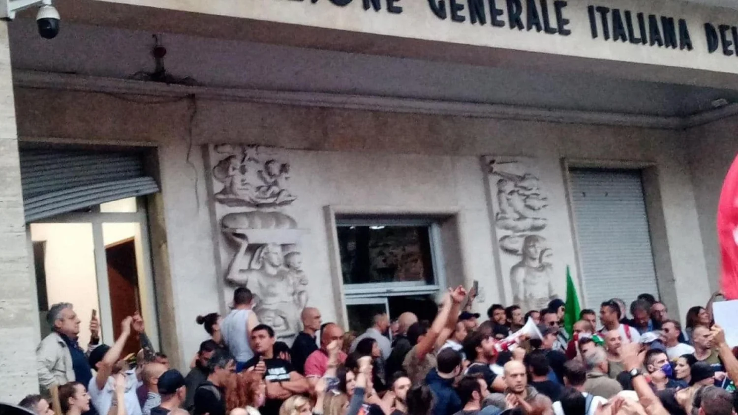 Corte de apelação de Roma confirma condenações a Fiore e Castellino pelo assalto à CGIL em 2021