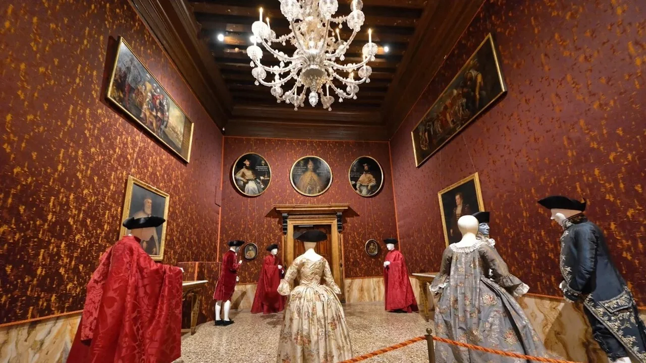 Giornata Nazionale degli Abiti Storici retorna: a Itália veste memórias em borghi, museus e botteghe