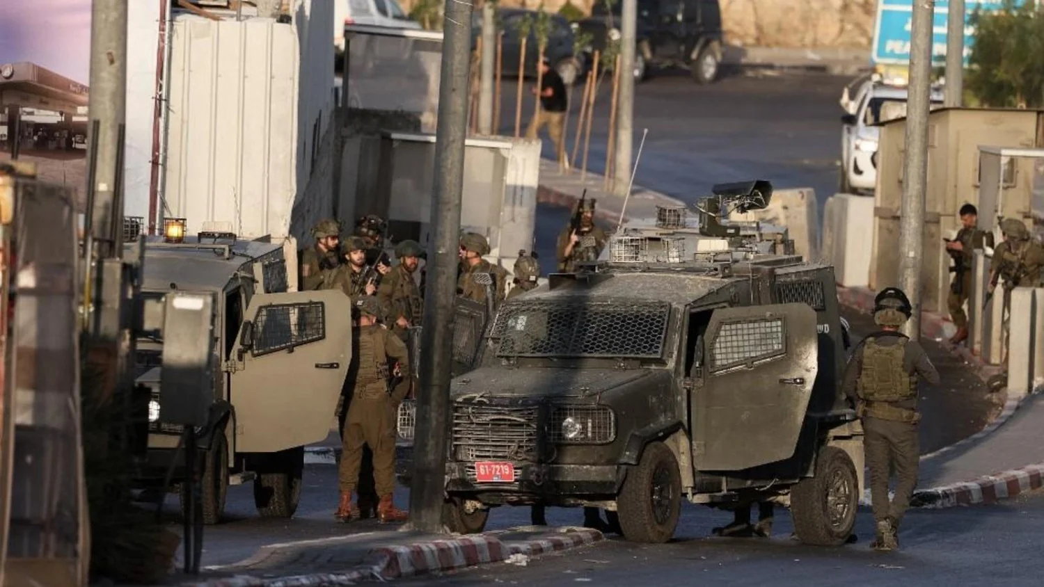 Crise no Tabuleiro: Incursão em Hebron, bloqueio parcial da Cisjordânia e impactos regionais