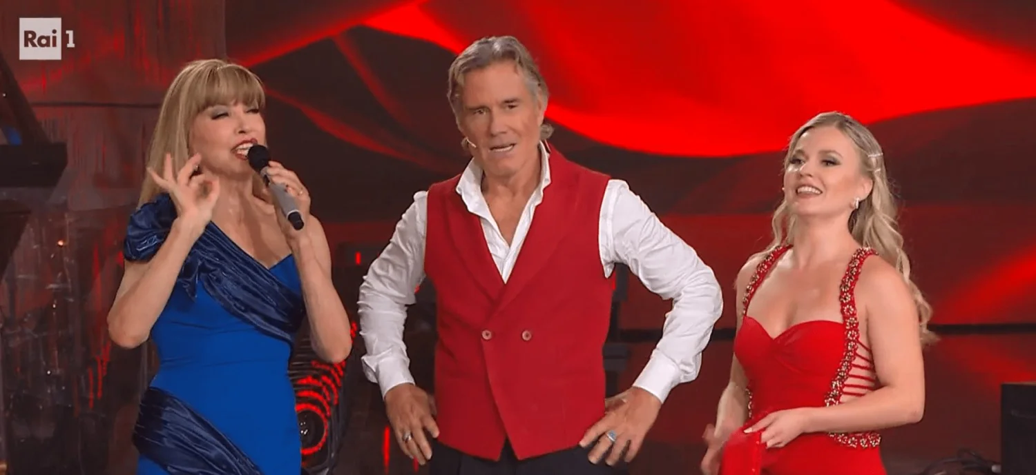 Jimmy Ghione estreia em Ballando com desempenho criticado; d'Urso: 'Parecia o Gabibbo'