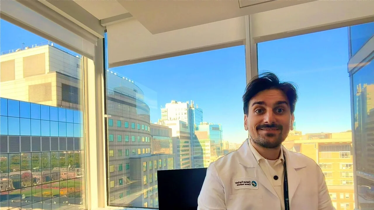 Italiano Leonardo Brunetti vence primeira bolsa ESMO para IA aplicada à imunoterapia do pulmão