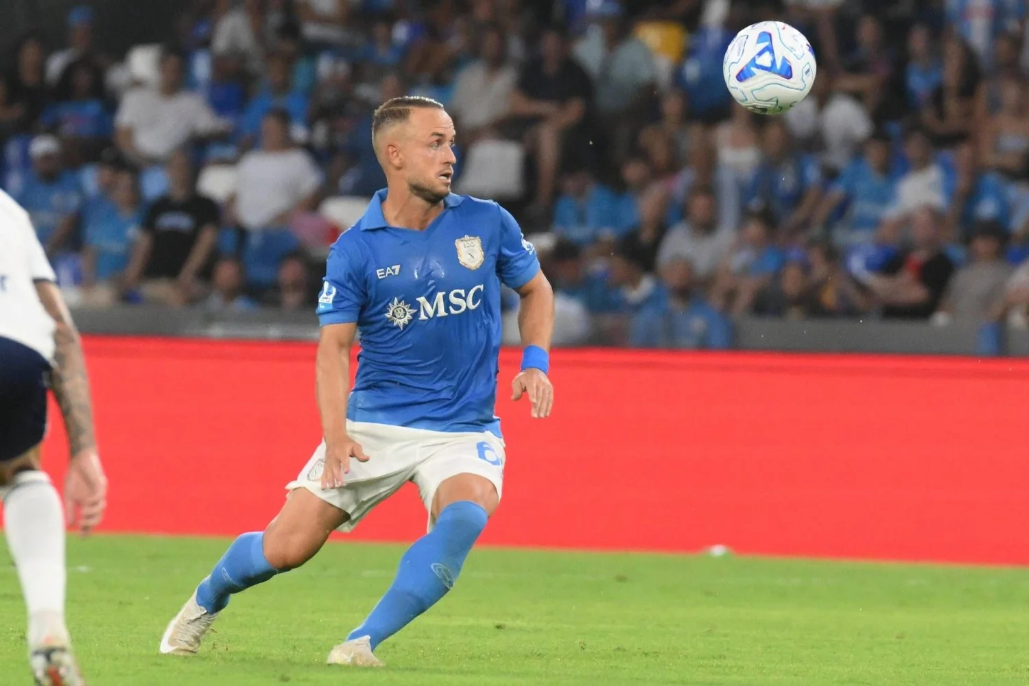 Lobotka fora por pelo menos um mês: diagnóstico e impacto para o Napoli