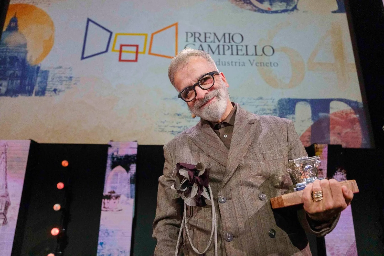 Marcello Fois vence o 64º Premio Campiello: “Quanto mais lemos, mais civis seremos”
