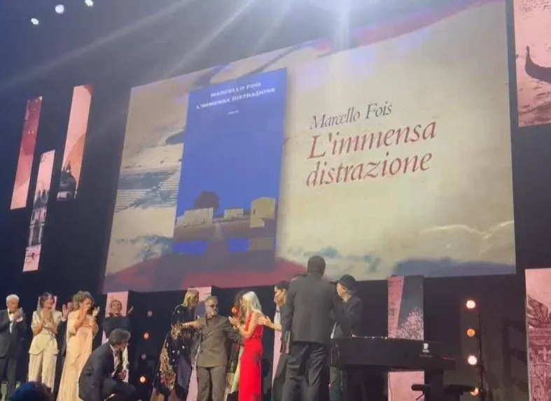 Marcello Fois ganha o Premio Campiello 2026 com 'L'immensa distrazione' em Veneza