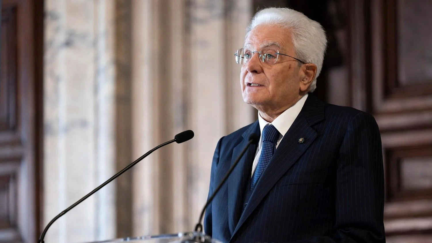 Mattarella: padrão de vida sob ataque — inflação e salários estagnados exigem resposta europeia