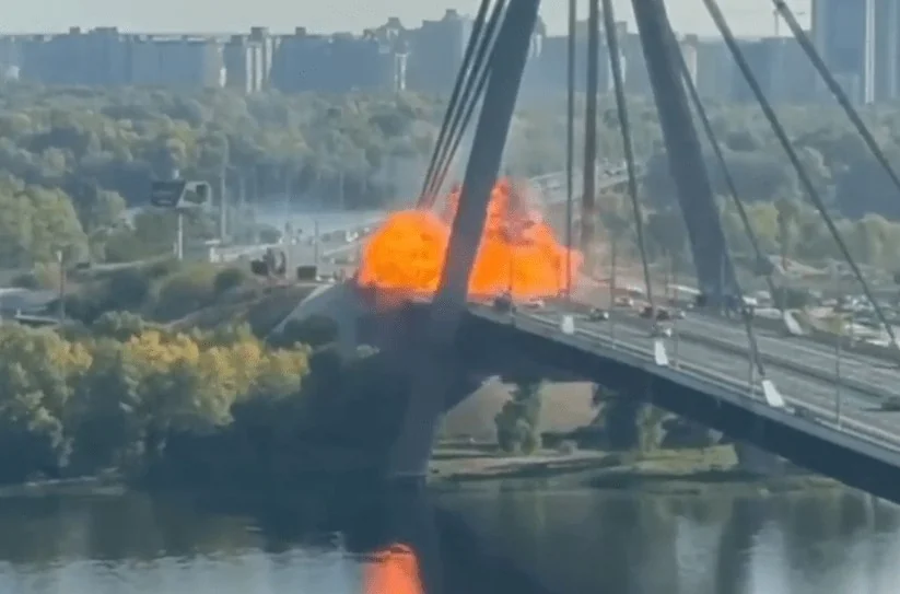 Merz em Kiev: ponte norte atingida durante visita surpresa; Berlim promete drones e apoio econômico