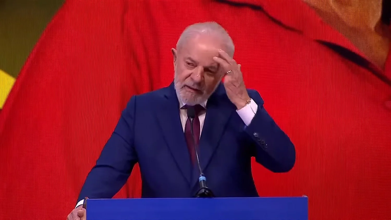 Eurodeputados do PD acusam Meta de interferência nas eleições do Brasil: anúncios de Lula desativados