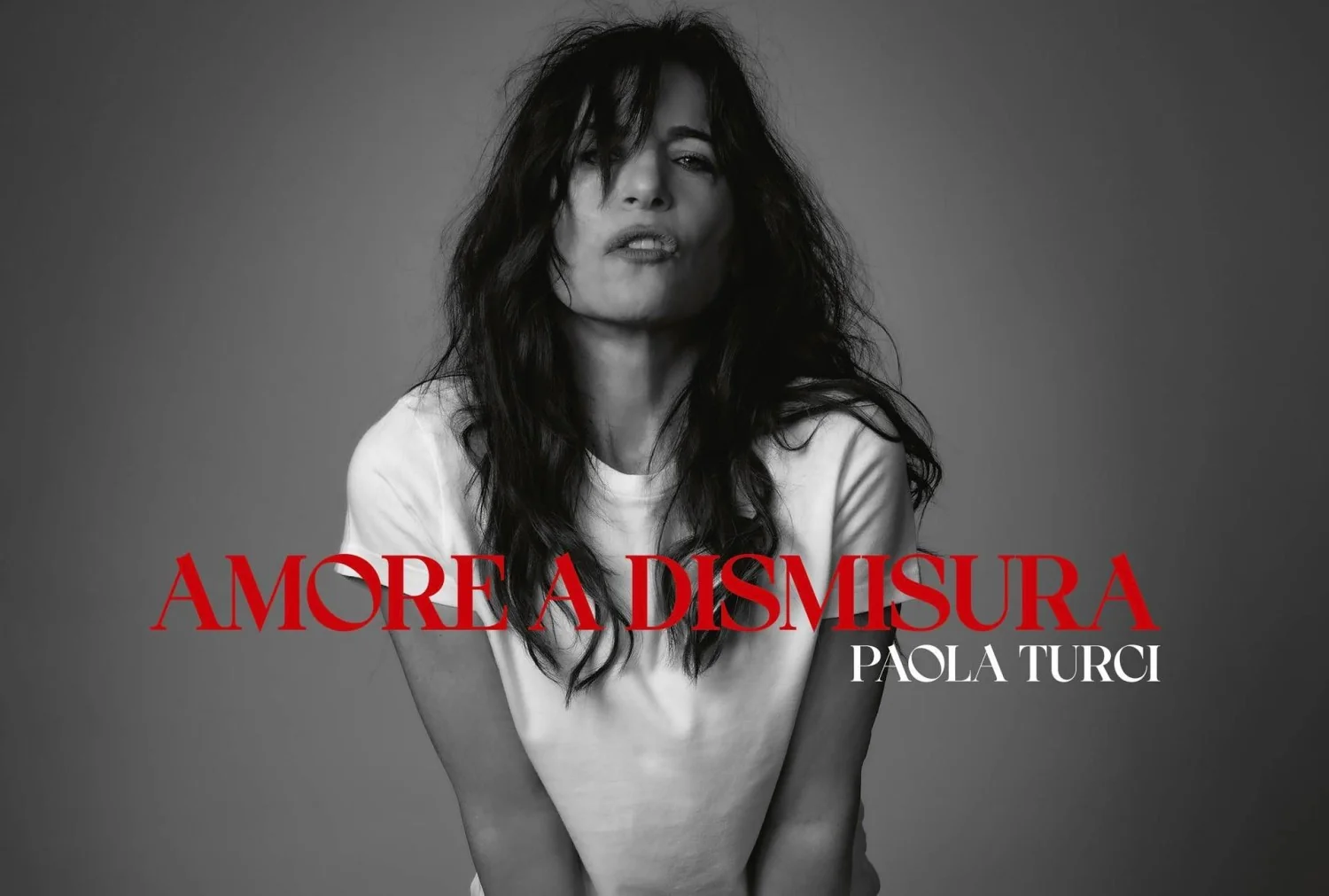 Paola Turci renasce com 'Amore a dismisura': "Hoje tenho menos correntes; Sanremo? Me colocaria à prova"