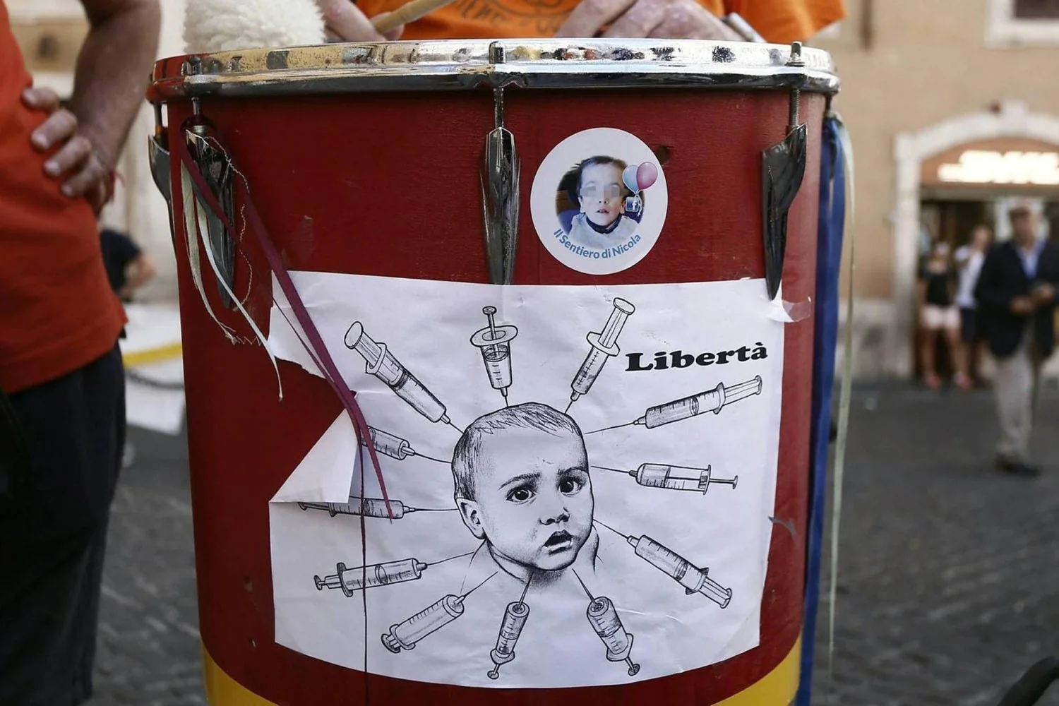 Reintegração de médicos no‑vax provoca reação: Cognetti fala em 'ferida grave' e ofensa às vítimas do Covid