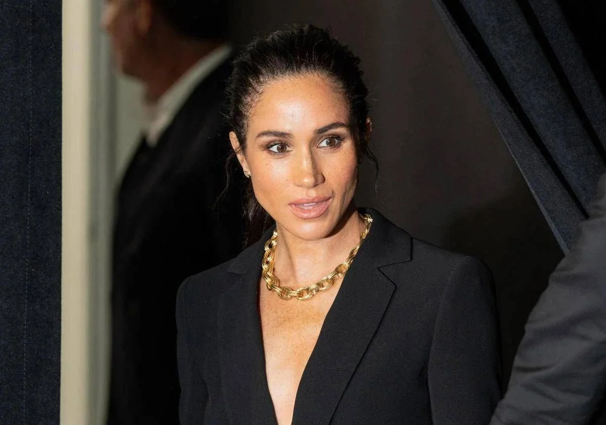 Daily Mail alega encontrar revistas pedopornográficas em depósito ligado a Thomas Markle em Rosarito