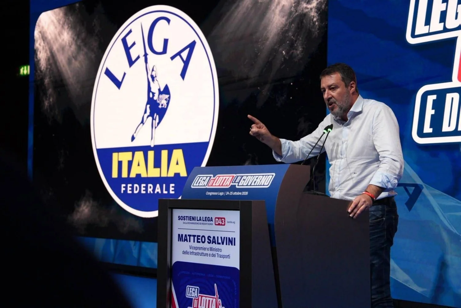 Salvini no Congresso da Lega: se reeleito, irá ao Conselho de Ministros pedir o fim do envio de dinheiro e armas à Ucrânia