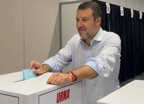 Salvini reeleito secretário da Lega com 465 votos; Garavaglia obtém 146