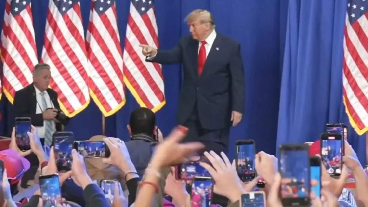 Trump prevê 'grande surpresa' nas midterms e acusa comitê do Nobel de fraude