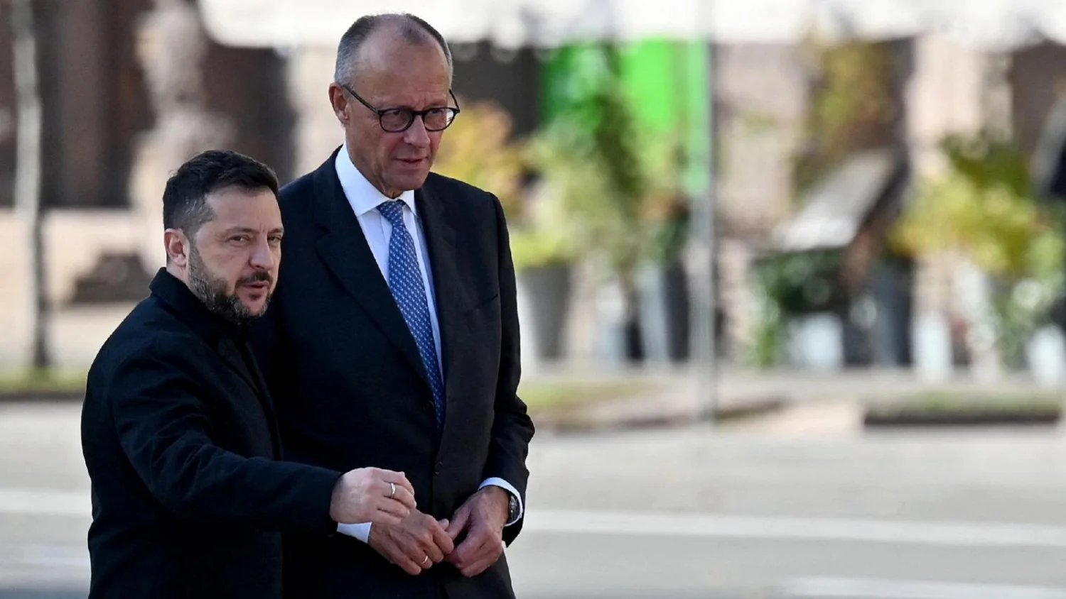 Ucrânia diz ter neutralizado mais da metade da capacidade de refino da Rússia; Berlim alerta para escalada híbrida